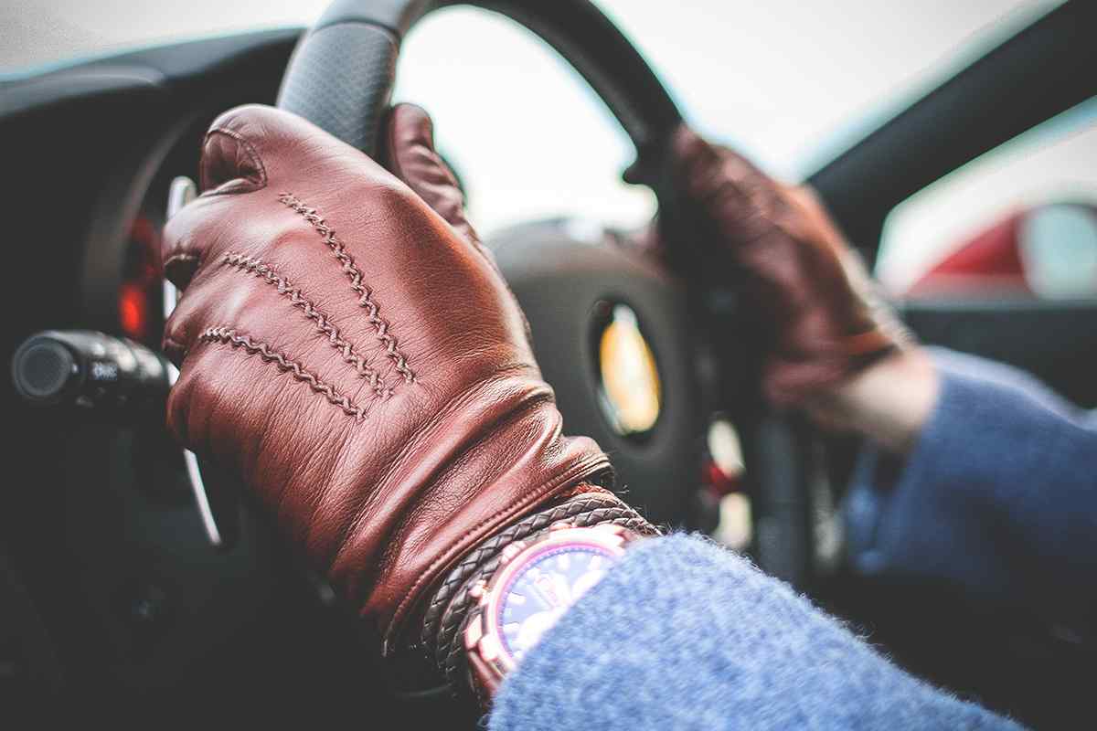 https://yourstitch.co.uk/wp-content/uploads/2017/05/gloves-highlight.jpg